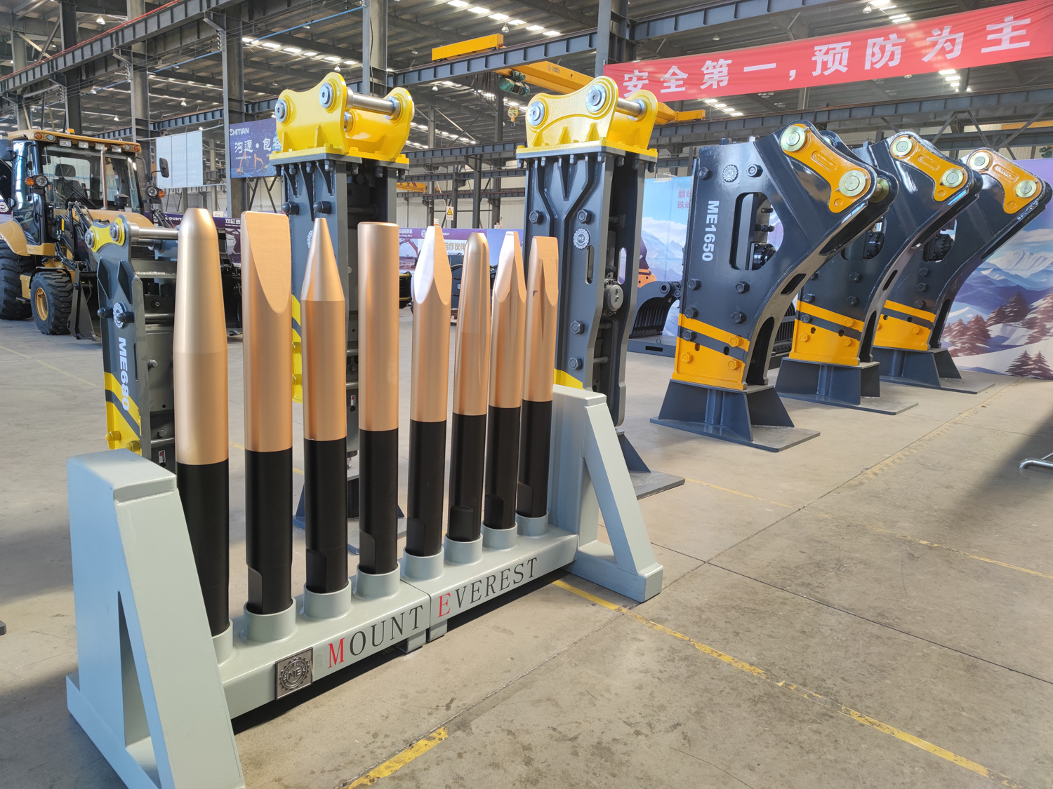 ME1650型165毫米液压破碎锤蓄能器与高动量活塞组件